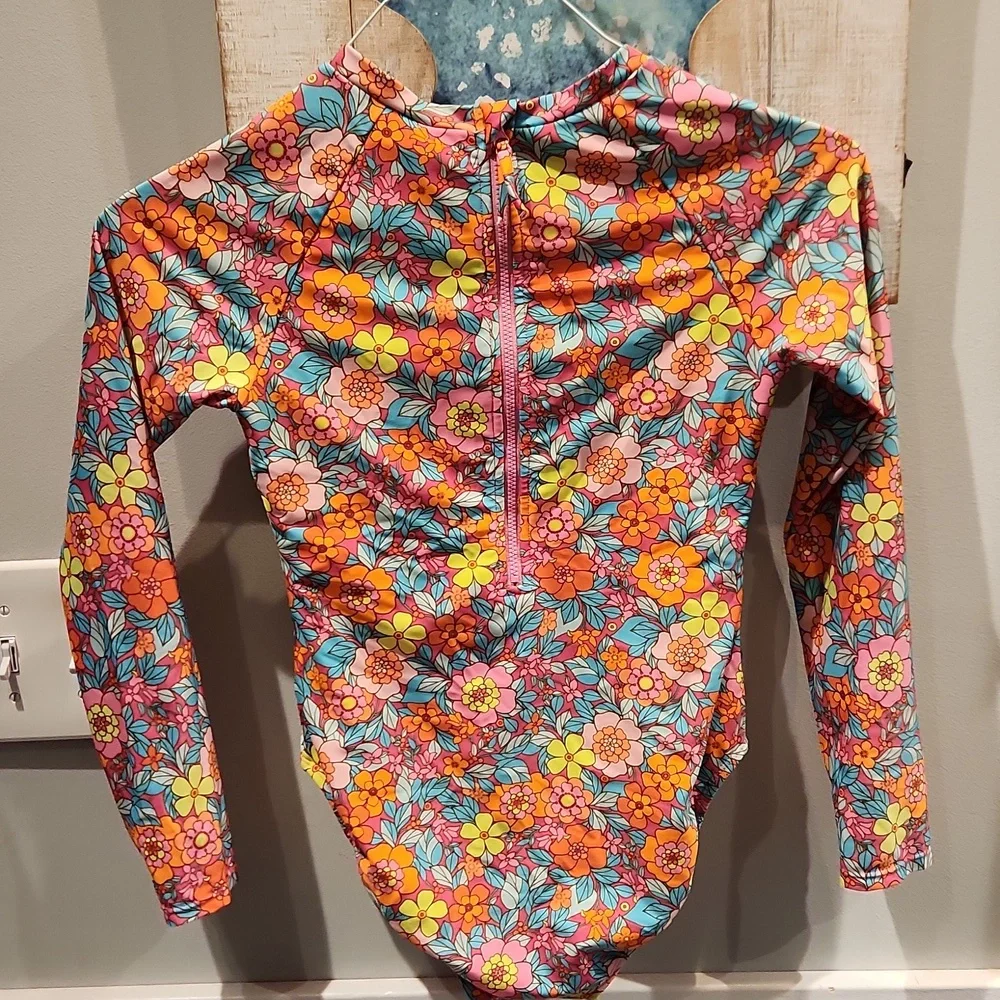 EUC Cat & Jack Multicolored Flowers One Piece Girls Sz L (10/12) Swimsuit - Picture 5 of 8